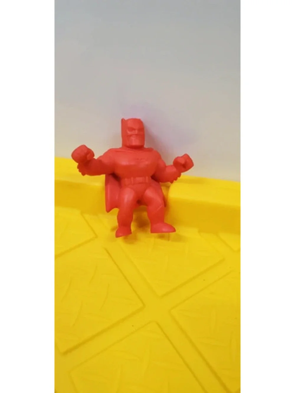Wendy's DC Super Heroes Kids Meal Mini Figure Red Batman Toy